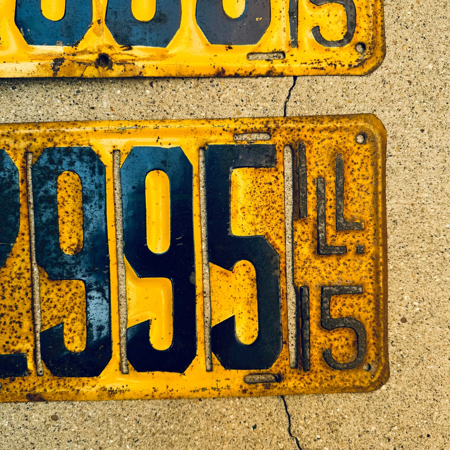 1915 Illinois License Plate Pair | Early Auto History & Garage Decor R2995