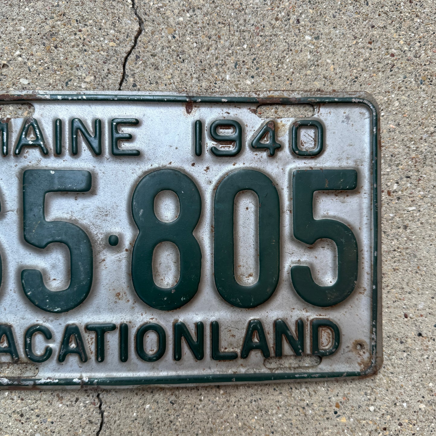 1940 Maine License Plate Vintage Silver and Green Wall Decor