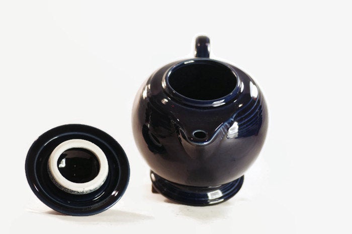 Cobalt Blue Fiestaware Teapot 44 Ounces Vintage Homer Laughlin - Eagle's Eye Finds