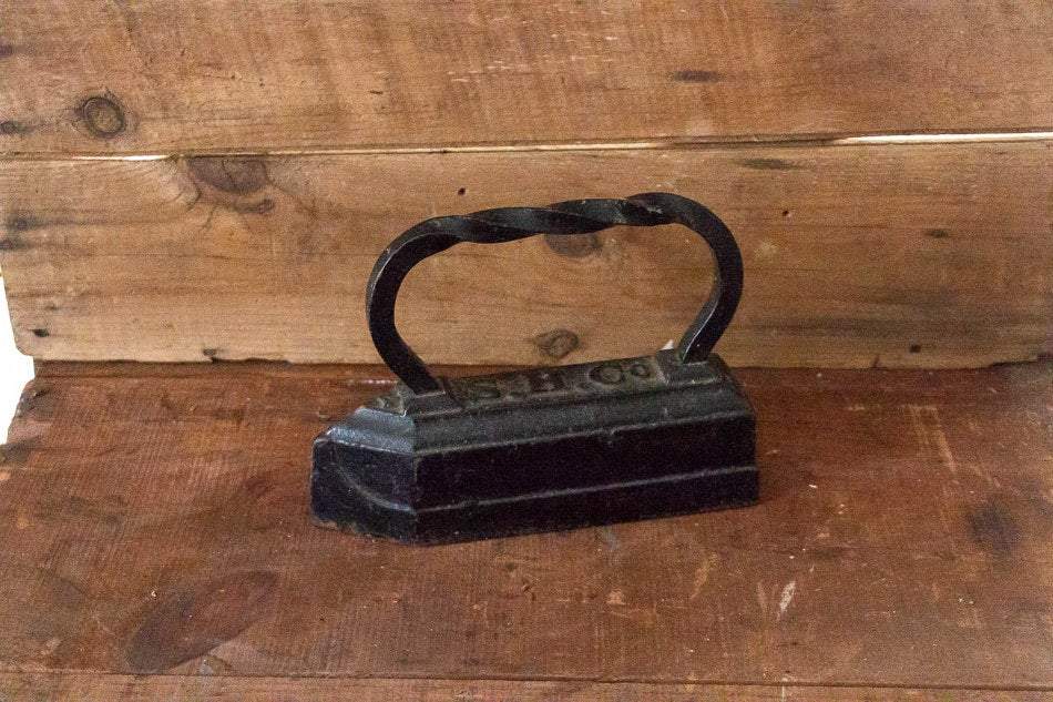 S. H. Co. Sad Iron Vintage Primitive Twisted Handled Tailor's Iron - Eagle's Eye Finds