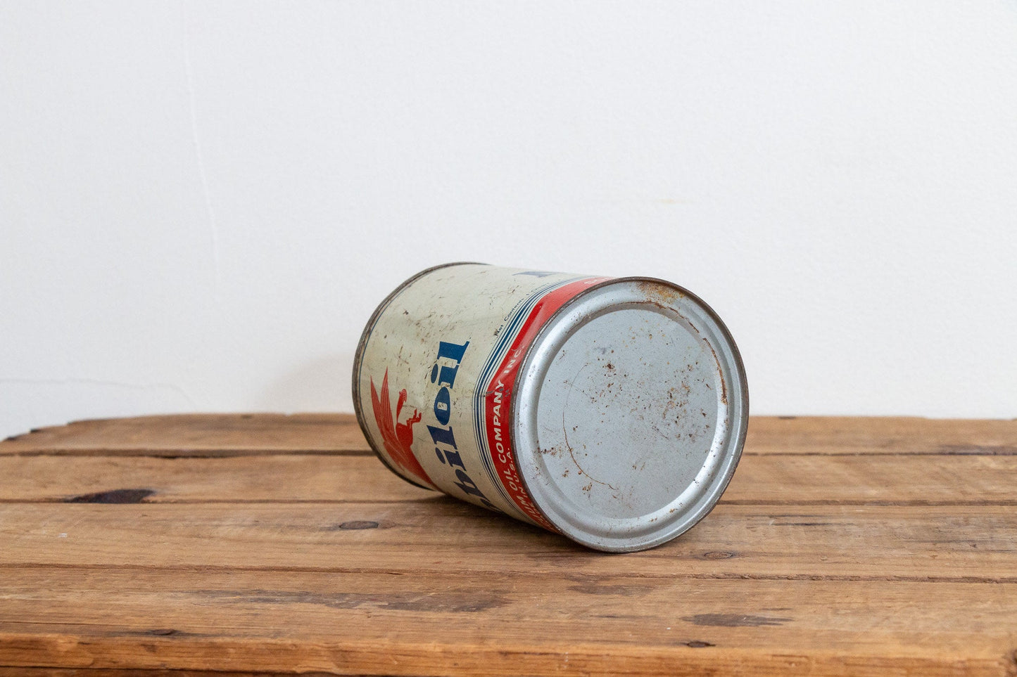 Mobil Oil Pegasus Vintage Quart Sized Gas and Oil Collectible - Eagle's Eye Finds