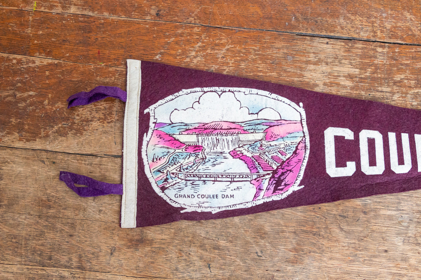 Coulee Dam Washington Felt Pennant Vintage Souvenir - Eagle's Eye Finds