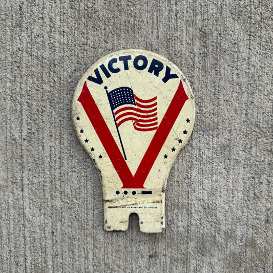 1950 Era V Victory License Plate Topper | Vintage Patriotic Decor