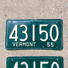 Load image into Gallery viewer, 1955 Vermont License Plate Pair Vintage Wall Decor 43150
