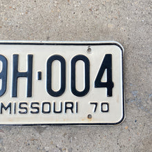 Load image into Gallery viewer, 1970 Missouri License Plate Vintage White Garage Wall Decor
