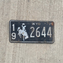 Load image into Gallery viewer, 1971 Wyoming License Plate Vintage Black Cowboy Wall Decor 19 2644

