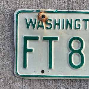 1984 Washington Trailer License Plate Green White Wall Decor