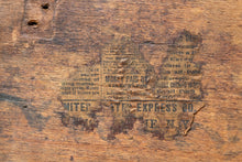 Load image into Gallery viewer, American Biscuit &amp; Mfg Co Sign Vintage Biscuit Shipping Crate

