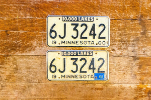 1961 Minnesota License Plate Pair 1960 YOM DMV Clear
