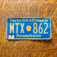 Load image into Gallery viewer, 1984 Pennsylvania License Plate Vintage Auto Garage Decor MTX 862
