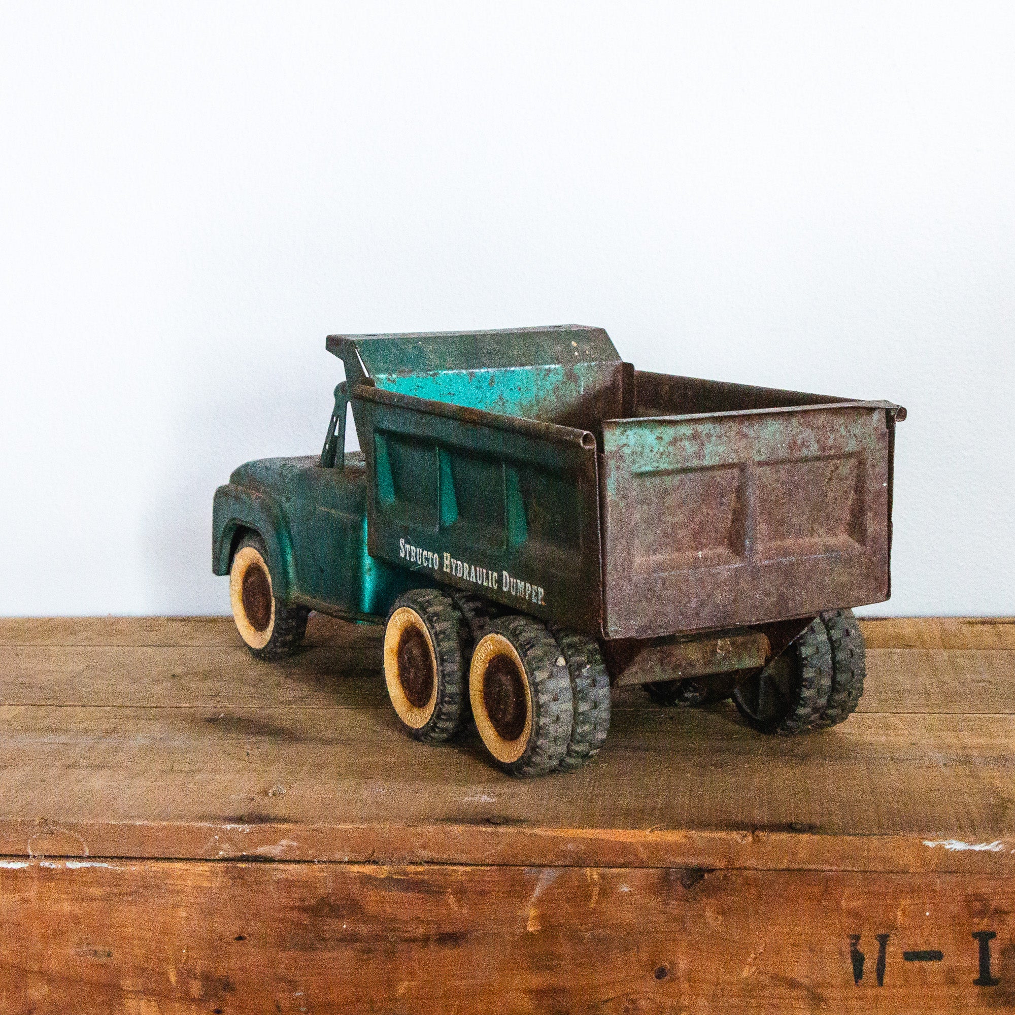 Structo Hydraulic Dumper No. 401 Vintage Toy Dump Truck Eagle s Eye Finds