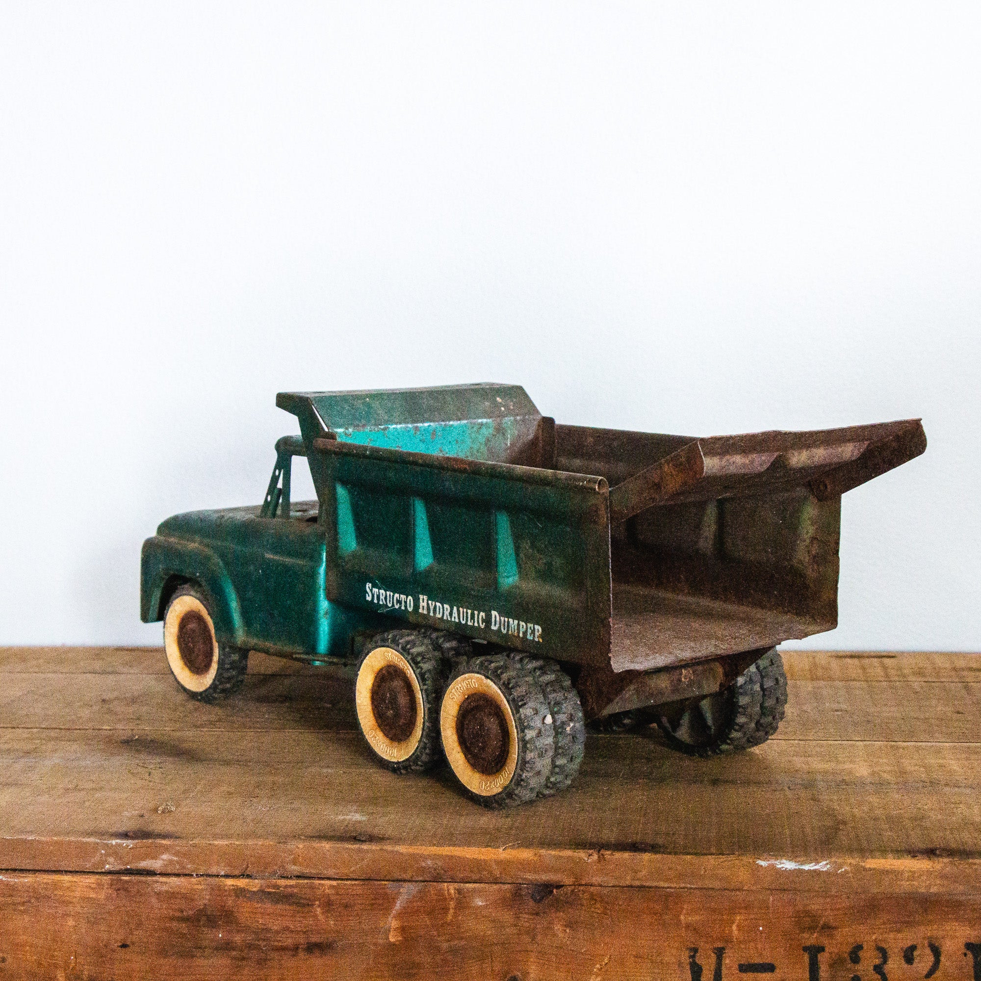 Structo Hydraulic Dumper No. 401 | Vintage Toy Dump Truck