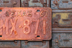 1967 Texas Rusty License Plate Vintage Rustic Wall Decor