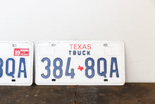 Load image into Gallery viewer, 1989 Texas Truck License Plate Pair Vintage Wall Hanging Decor
