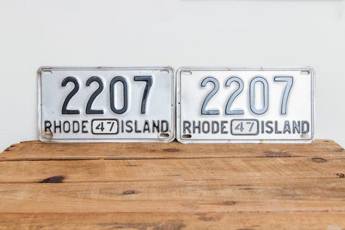 Rhode Island 1947 License Plate Pair Vintage YOM Original Paint Car Decor - Eagle's Eye Finds