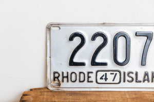 Rhode Island 1947 License Plate Pair Vintage YOM Original Paint Car Decor - Eagle's Eye Finds