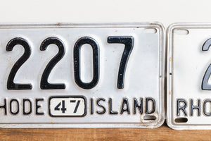 Rhode Island 1947 License Plate Pair Vintage YOM Original Paint Car Decor - Eagle's Eye Finds