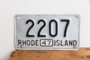 Rhode Island 1947 License Plate Pair Vintage YOM Original Paint Car Decor - Eagle's Eye Finds