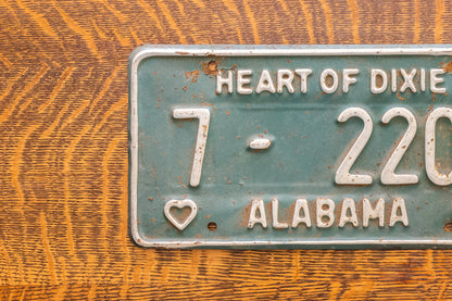 1962 Alabama License Plate Vintage Green Heart of Dixie 7-2204