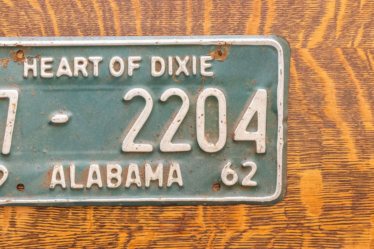 1962 Alabama License Plate Vintage Green Heart of Dixie 7-2204