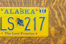 Load image into Gallery viewer, 1984 Alaska License Plate Vintage Yellow Decor BLS217
