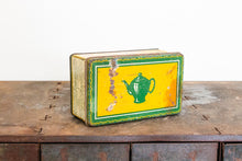 Load image into Gallery viewer, Banquet Tea Tin Vintage Baltimore MD Mid-Century Advertising Tin - Eagle&#39;s Eye Finds
