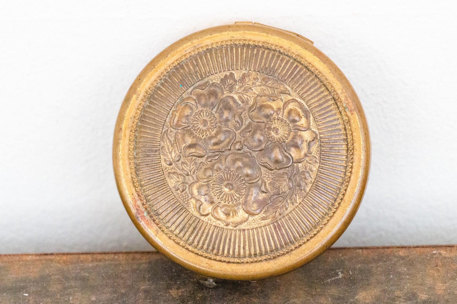 Brass Floral Compact Mirror Vintage Vanity Decor - Eagle's Eye Finds