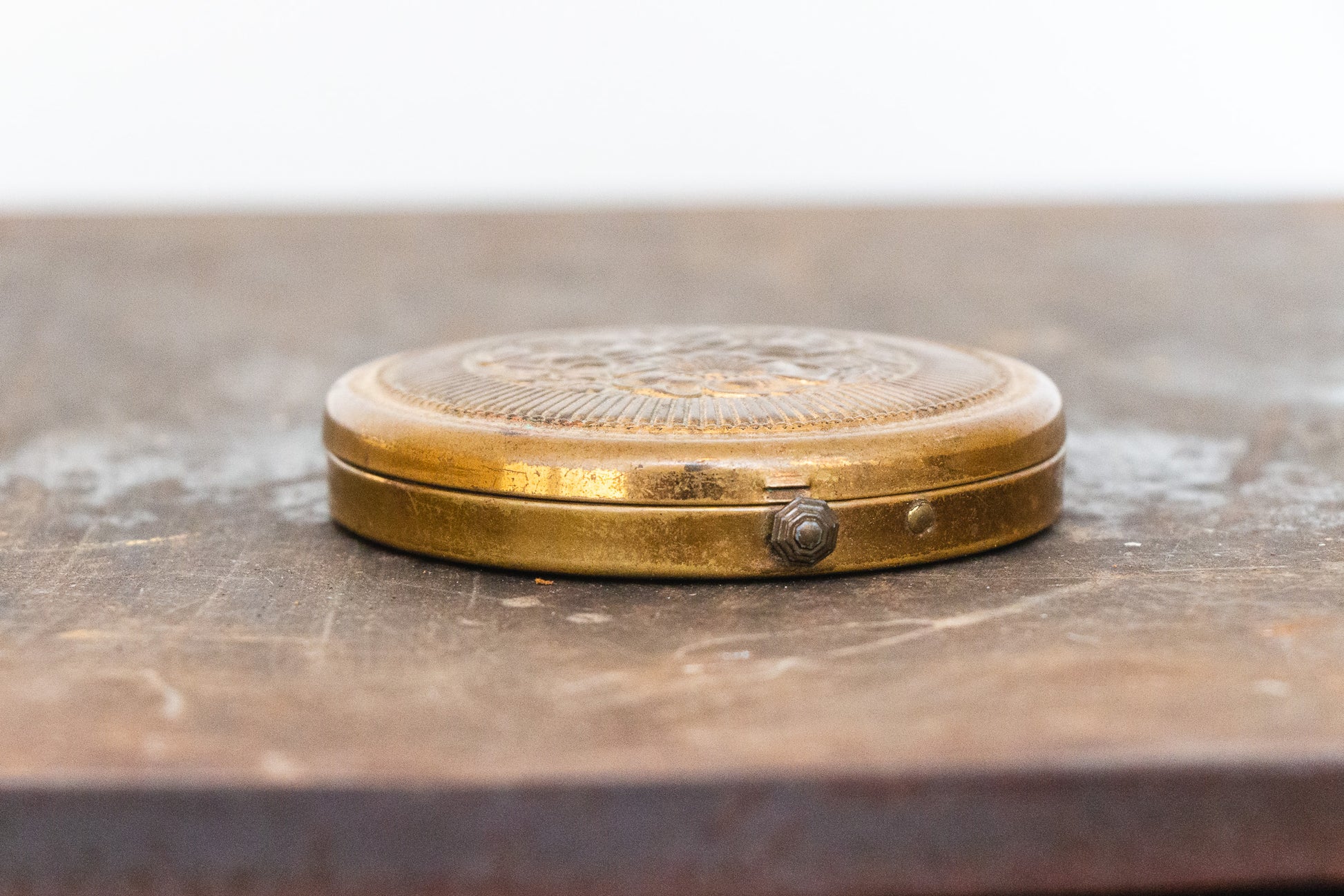 Brass Floral Compact Mirror Vintage Vanity Decor - Eagle's Eye Finds