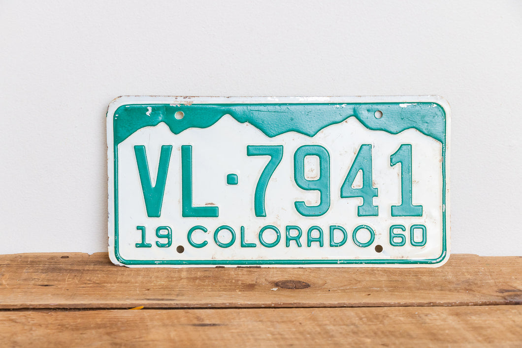 Colorado 1960 License Plate Vintage Green and White CO Wall Hanging Decor VL-7941 - Eagle's Eye Finds