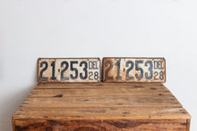 Load image into Gallery viewer, Delaware 1928 License Plate Pair Vintage YOM Original Paint Car Decor 21-253 - Eagle&#39;s Eye Finds
