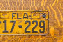 Load image into Gallery viewer, Florida 1935 License Plate Vintage Yellow Classic Car Decor T17-229
