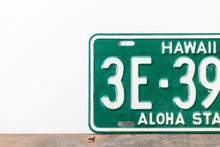 Load image into Gallery viewer, Hawaii 1960s License Plate Vintage Green Wall Hanging Decor 3E-3982 - Eagle&#39;s Eye Finds
