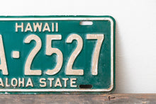 Load image into Gallery viewer, Hawaii 1960s Green License Plate Vintage Wall Hanging Decor 9A-2527 - Eagle&#39;s Eye Finds
