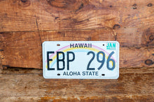 Load image into Gallery viewer, Hawaii 1992 License Plate Vintage Wall Hanging Decor - Eagle&#39;s Eye Finds

