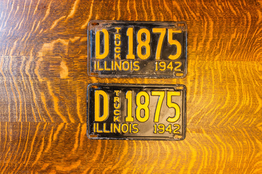 Illinois 1942 Truck License Plate Pair Vintage Wall Hanging Decor D 1875