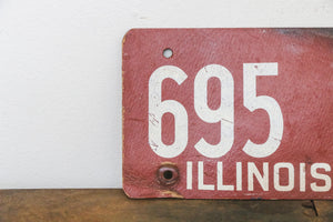 Illinois 1946 Fiberboard License Plate Vintage Maroon Wall Decor 695-139 - Eagle's Eye Finds