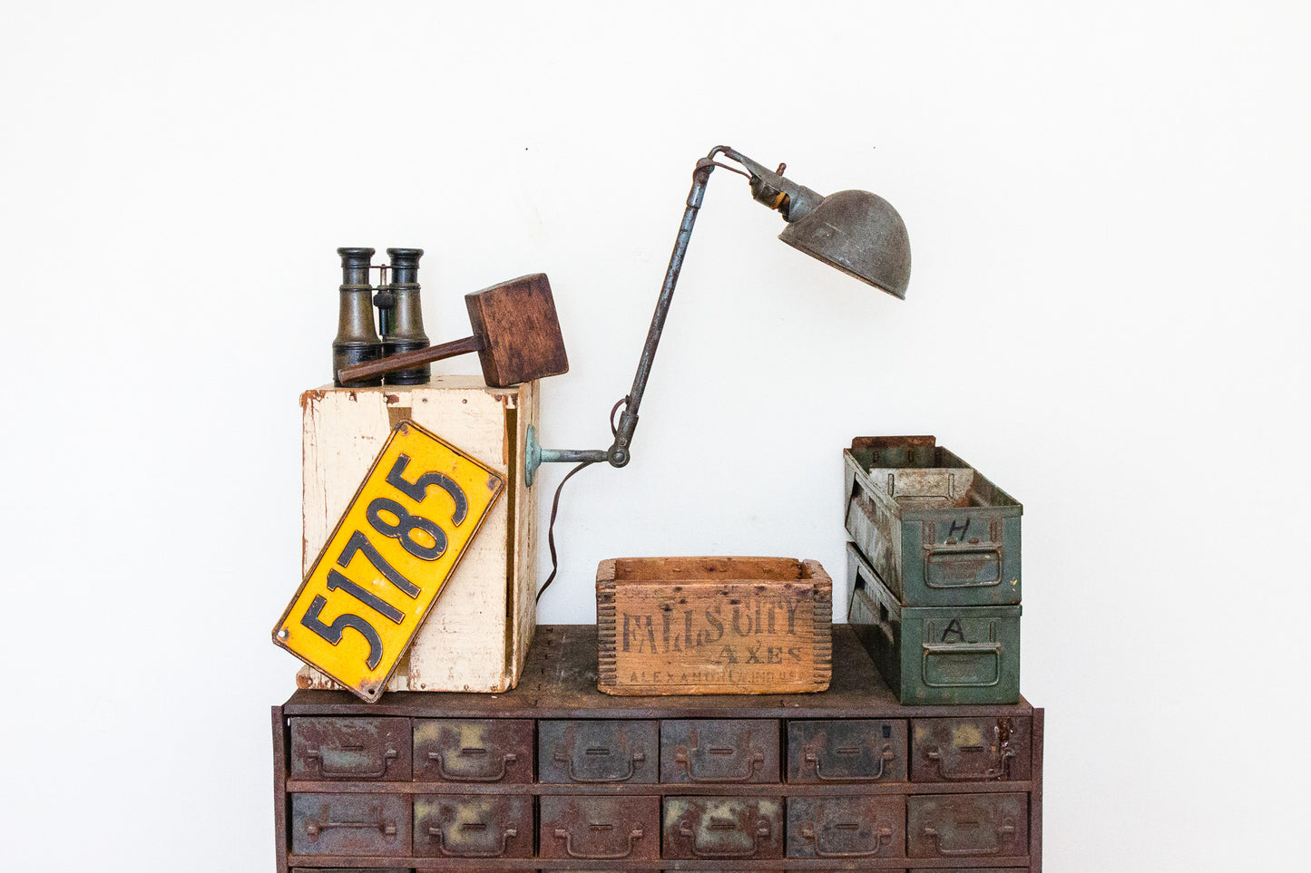 Industrial Desk Lamp Vintage Wall Mount Task Lamp - Eagle's Eye Finds