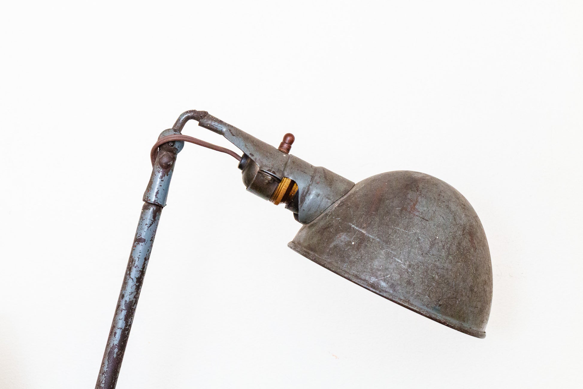 Industrial Desk Lamp Vintage Wall Mount Task Lamp - Eagle's Eye Finds