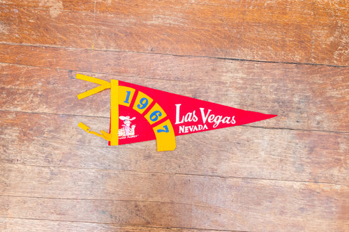 Las Vegas Felt Pennant Vintage Red NV Wall Hanging Decor - Eagle's Eye Finds