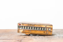 Load image into Gallery viewer, Marx Mercury #635 New York Central Vintage Train Set Toy - Eagle&#39;s Eye Finds

