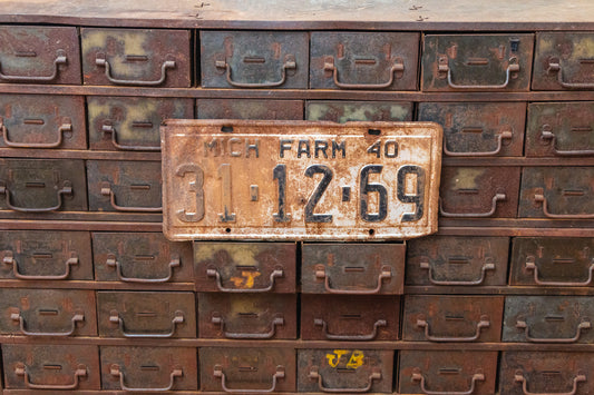 Michigan 1940 Farm License Plate Vintage Rusty Silver Wall Decor 31-12-69 - Eagle's Eye Finds