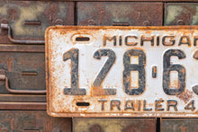 Load image into Gallery viewer, Michigan 1945 License Plate Vintage Rusty Silver Wall Decor 128-635 - Eagle&#39;s Eye Finds

