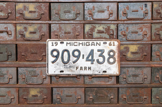 Michigan 1961 Farm License Plate Vintage Silver Wall Decor 909-438