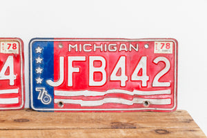 Michigan 1976 License Plate Pair Vintage USA Bicentennial Red White Blue Decor - Eagle's Eye Finds