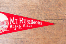 Load image into Gallery viewer, Mt. Rushmore South Dakota Red Felt Pennant Vintage Wall Hanging Decor - Eagle&#39;s Eye Finds
