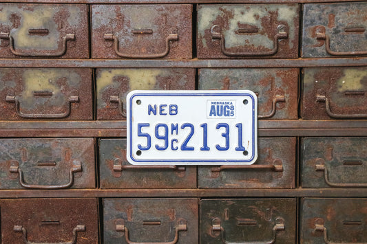 Nebraska 1985 Motorcycle License Plate Vintage Wall Hanging Decor - Eagle's Eye Finds