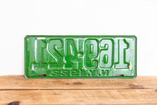 Load image into Gallery viewer, New York 1922 Vintage License Plate Green Wall Decor - Eagle&#39;s Eye Finds
