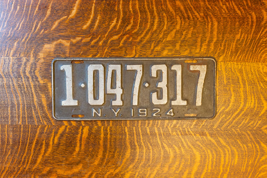 New York 1924 Vintage License Plate Gray Wall Decor