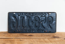 Load image into Gallery viewer, 1926 Commercial New York License Plate Vintage Truck Wall Hanging Decor - Eagle&#39;s Eye Finds

