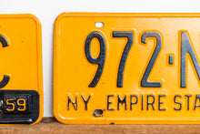 Load image into Gallery viewer, 1958 1959 New York License Plate Pair Vintage NOS YOM Car Decor - Eagle&#39;s Eye Finds
